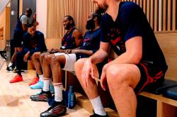 爱游戏体育 -关于集结日洛杉矶湖人主帅复盘：德国杯节点到来，信心回归，赛季目标并未改变的信息