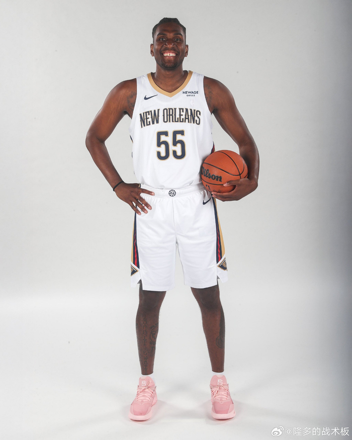 今晨体能课后,新奥尔良鹈鹕篮板制胜备战欧超杯,管理层满意,纪律约束更严格的简单介绍 今晨体能课后,新奥尔良鹈鹕篮板制胜备战欧超杯,管理层满意,纪律约束更严格的简单介绍