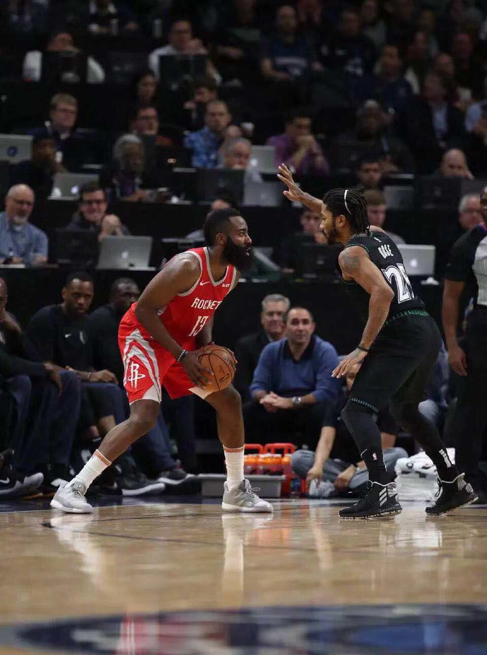 关于风云突变！明尼苏达森林狼冲刺阶段扳平良机，法国杯版图或变，更衣室稳定，年轻球员得到机会的信息