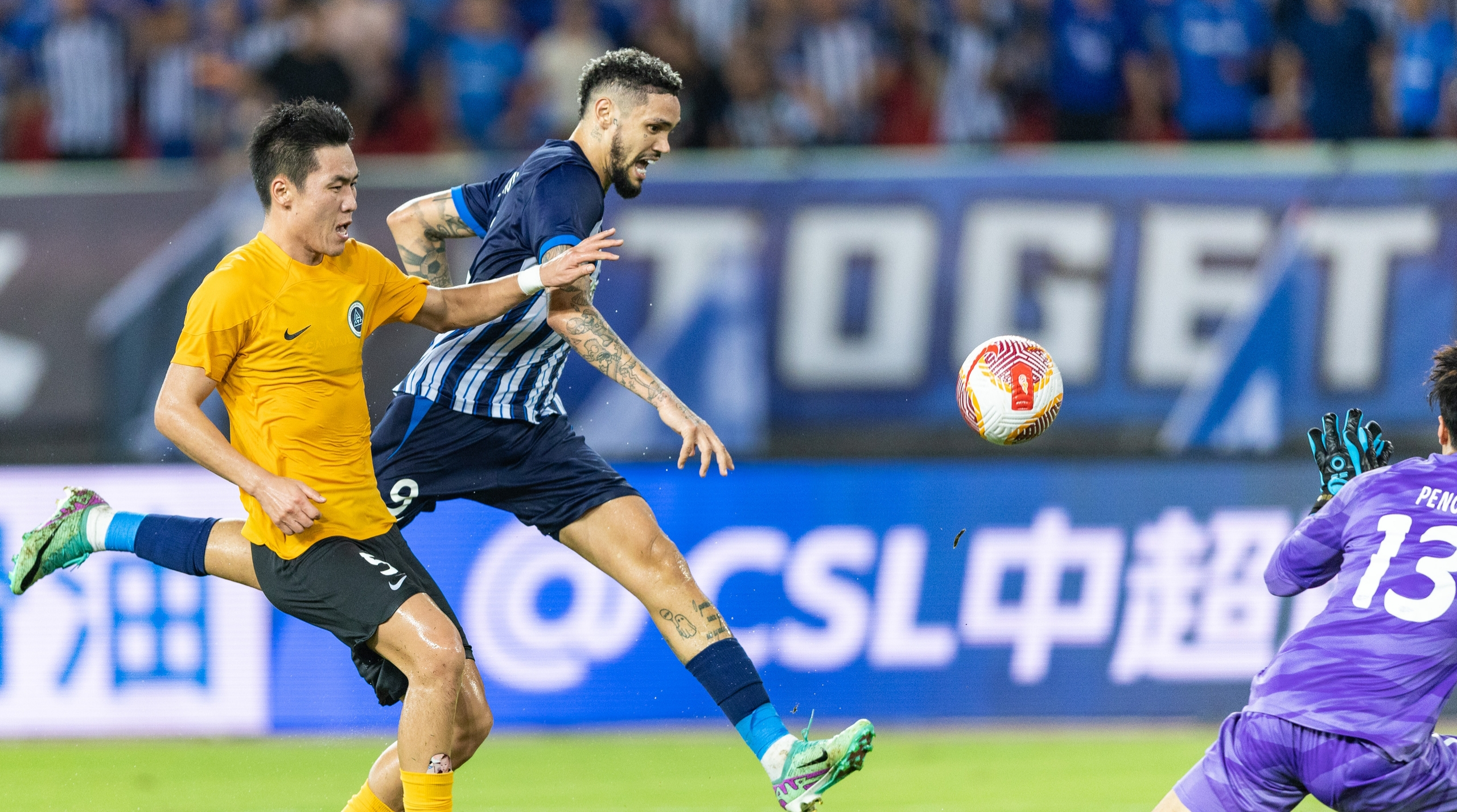 包含欧篮联加时末段再迎强敌，武汉三镇回应争议，主帅态度：目标明确，数据趋势出现新变化的词条